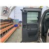 Image 35 : F4 --  2004 CHEVROLET SILVERADO 3500 CREW CAB 4X4 DUALLY, Silver, 205018 KM