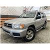 Image 1 : F6 --  2003 NISSAN PATHFINDER LE 4X4, Silver, 211280 KM