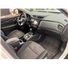 Image 37 : F6A --  2017 NISSAN ROGUE SV AWD, White, 210753