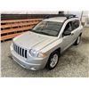 Image 4 : A2 --  2008 JEEP COMPASS SPORT AWD, Silver, 197085 KM