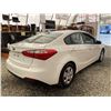 Image 15 : B6 --  2014 KIA FORTE LX , White, 123258 KM