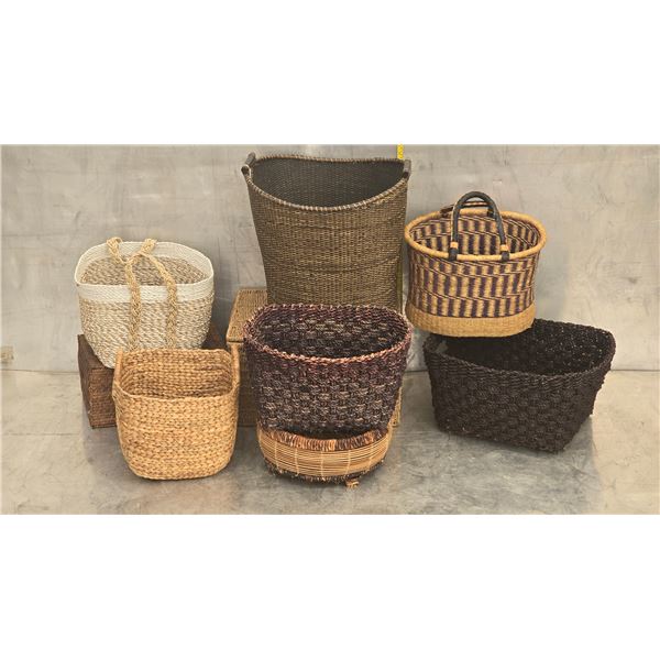 571 -- LOT OF 9 WOVEN BASKETS AND BOXES