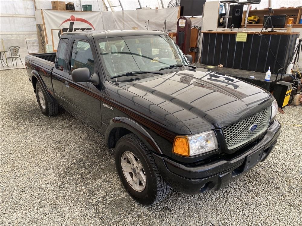 F2 -- 2002 FORD RANGER SUPER CAB, Black, 235023 KM