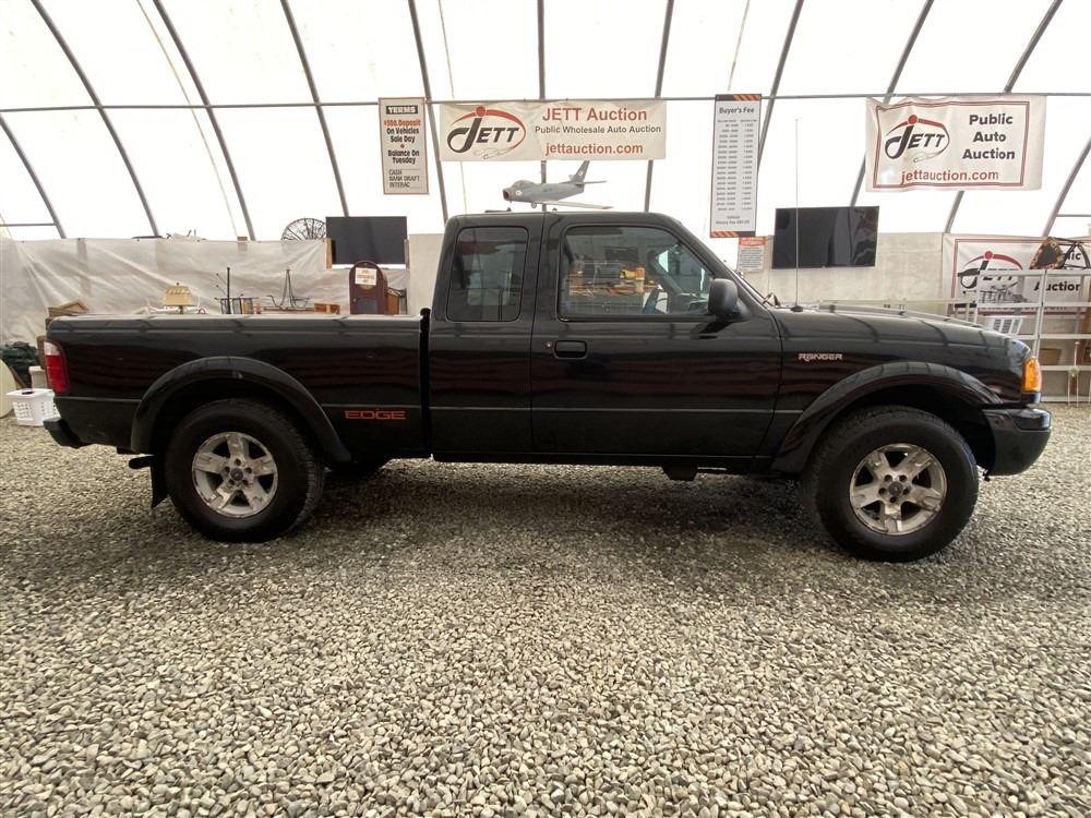 F2 -- 2002 FORD RANGER SUPER CAB, Black, 235023 KM