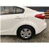 Image 25 : B6 --  2014 KIA FORTE LX , White, 123258 KM