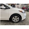 Image 29 : B6 --  2014 KIA FORTE LX , White, 123258 KM