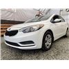 Image 2 : B6 --  2014 KIA FORTE LX , White, 123258 KM