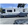 Image 8 : 0G --  1997  WINNEBAGO MOTOR HOME APR 30', White, 58505 MILES