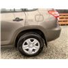 Image 25 : C6U -- 2010 TOYOTA RAV4 AWD, BROWN, 232,046 KMS