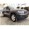 Image 8 : F6H --  2012 JEEP GRAND CHEROKEE LAREDO  4X4 SUV, GREY, 242,966 KMS