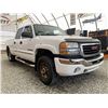Image 8 : A12J --  2003 GMC SIERRA 2500 HEAVY DUTY CREW CAB 4X4, WHITE, 364,622 KMS "NO RESERVE"