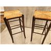 Image 2 : Lot of 3 Wicker bar stools