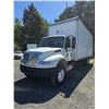 Image 2 : 0B --  2012 INTERNATIONAL DURASTAR CUBE TRUCK, White, 255,600 KM