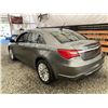 Image 21 : A12A --  2013 CHRYSLER 200 LIMITED, Silver, 208261 KM