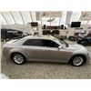 Image 12 : B6 --  2014 CHRYSLER 300C , Grey, 129737 KM