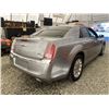 Image 15 : B6 --  2014 CHRYSLER 300C , Grey, 129737 KM