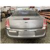 Image 18 : B6 --  2014 CHRYSLER 300C , Grey, 129737 KM