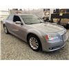Image 9 : B6 --  2014 CHRYSLER 300C , Grey, 129737 KM