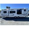 Image 6 : 0F --  2009 JAZZ MODEL 280FQ APR 31" TRAVEL TRAILER