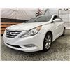 Image 2 : B5 --  2011 HYUNDAI SONATA SE, White, 228657