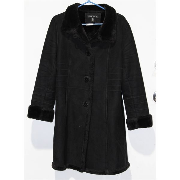 GIACCA FALL/WINTER MID LENGTH COAT SIZE S LIGHTLY USED - WOMEN'S