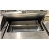 Image 2 : TRUE TSSU-27-08-HC SINGLE DOOR COMMERCIAL STAINLESS STEEL SANDWICH PREPARATION STATION