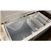 Image 3 : FRIGIDAIRE FFFC15M4TW WHITE ELECTRIC 53"W X 28"D X 33"H CHEST FREEZER