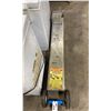 Image 1 : THE SHORTENING SHUTTLE COMMERCIAL HOT OIL TRANSPORT DEVICE