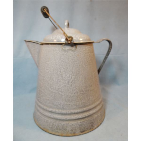 Chuckwagon coffee pot, grey enamel with pour handle, 14  tall