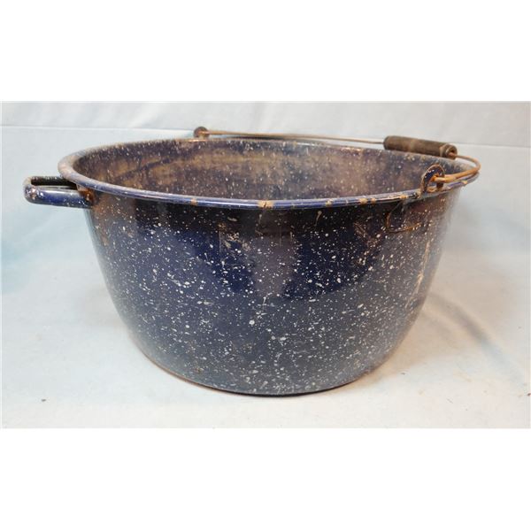 Vintage chuck wagon soup kettle, blue enamel w/ side handles and carry handle, 15  diameter, 7 1/2  