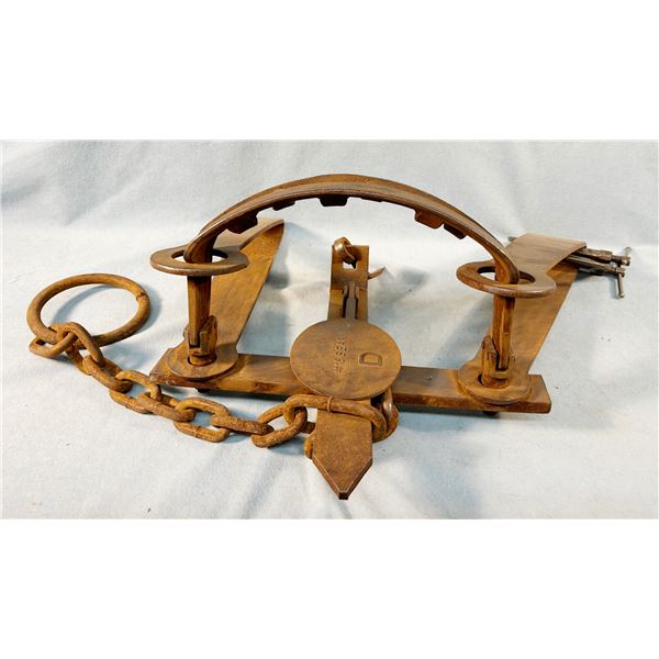 #15 Bear trap, newer model