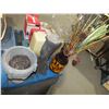Image 1 : Planters / Vase