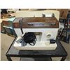 Image 1 : Singer Sewing Machine