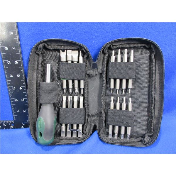 Weaver Gun Screwdriver Set in Soft Case