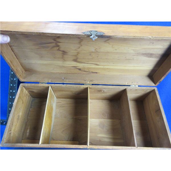 Wood Box with Handles and 4 Compartments