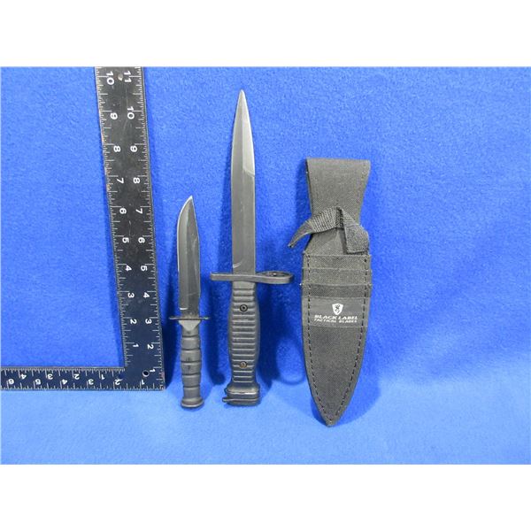 1 Archangel Bayonet and 1 Rampant Knife in Sheath