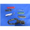 Image 2 : 6 Key Chain Knives and a Carabiner