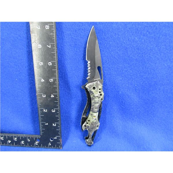 Folding Blade Locking Knife with Belt Clip, Glass Breaker