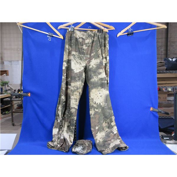 Cabela's Space Rain Pants - Size Medium with Carry Pouch