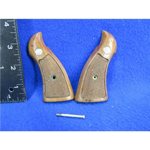 Smith & Wesson K/L Frame Square Butt Wood Grips
