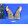 Image 1 : Smith & Wesson K/L Frame Square Butt Wood Grips