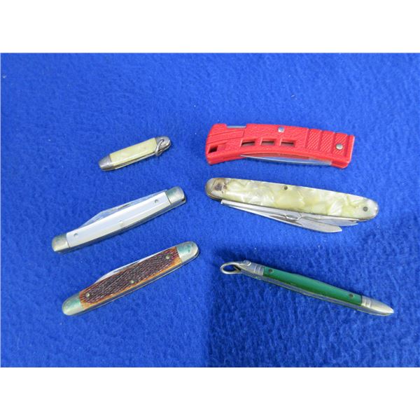 6 Miniature Folding Blade Knives - 2 are key chain