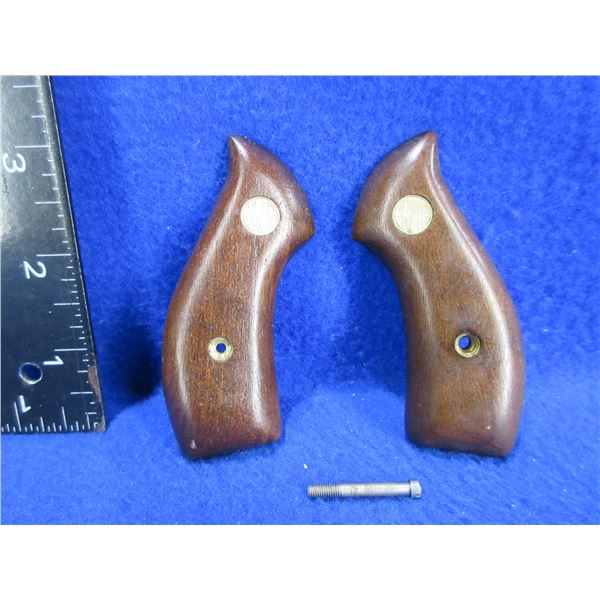 Smith & Wesson J Frame Round Butt Wood Grips