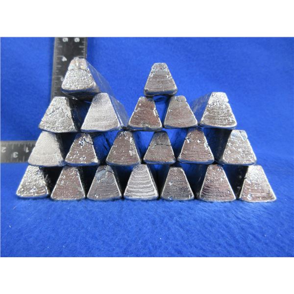 9 lb 15 oz of Lead Ingots