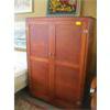Image 1 : PINE CANADIANA CABINET