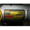 Image 2 : DEWALT 12V CORDLESS SCREWDRIVER W/2 BATTERIES
