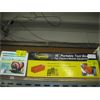 Image 1 : 16" PORTABLE TOOLBOX & A TRIMMER LINE POOL BRACKET