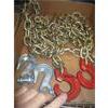 Image 1 : BOX W/SAFETY CHAINS & 2 HOOKS