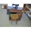 Image 1 : STITCHMASTER ELECTRIC SEWING MACHINE W/CHAIR