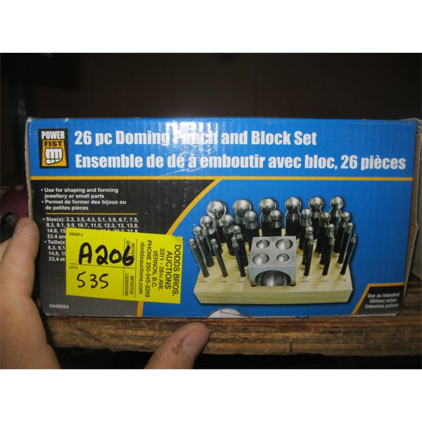 26 PIECE DOMING PUNCH & BLOCK SET